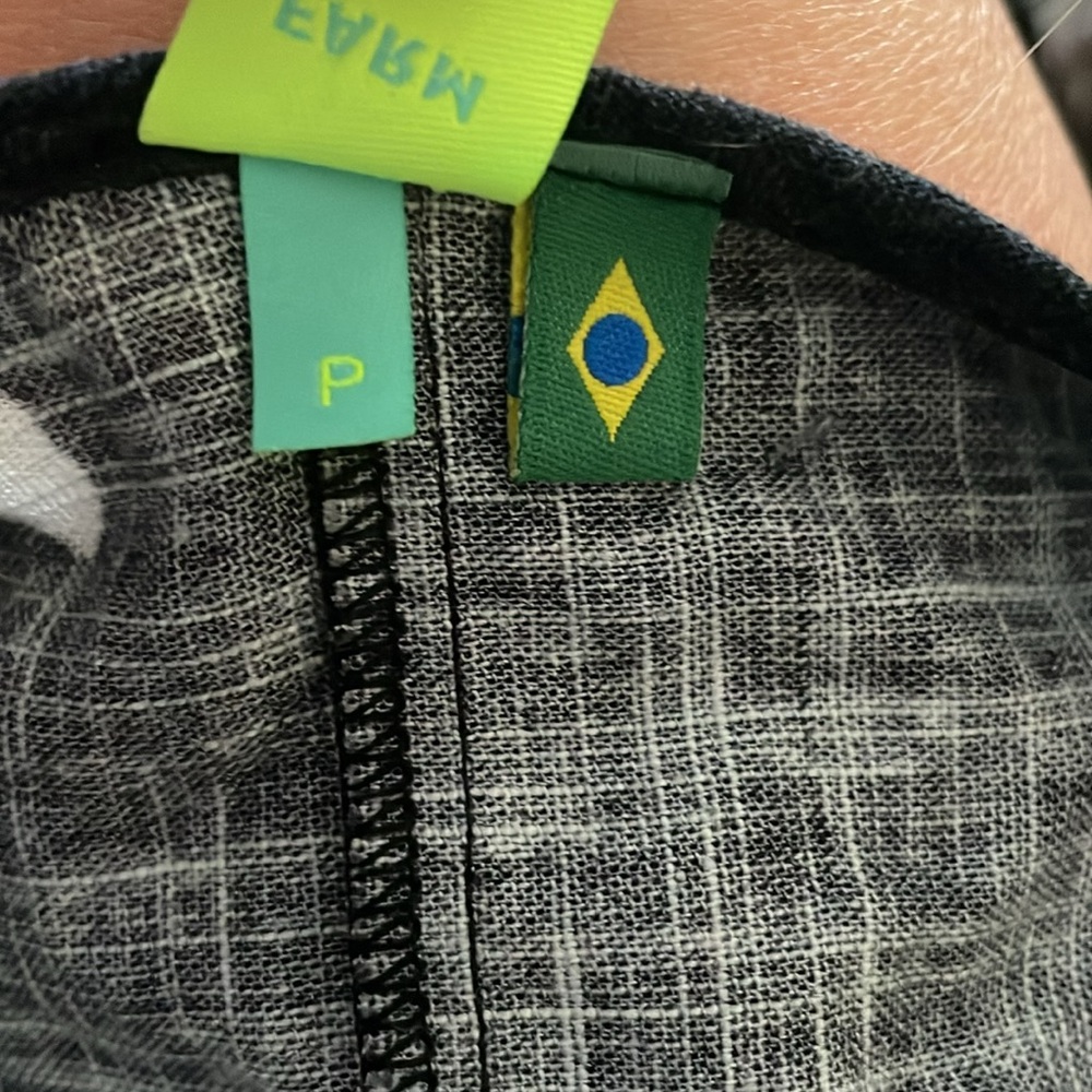 Farm Rio Blouse - Picture 4 of 7